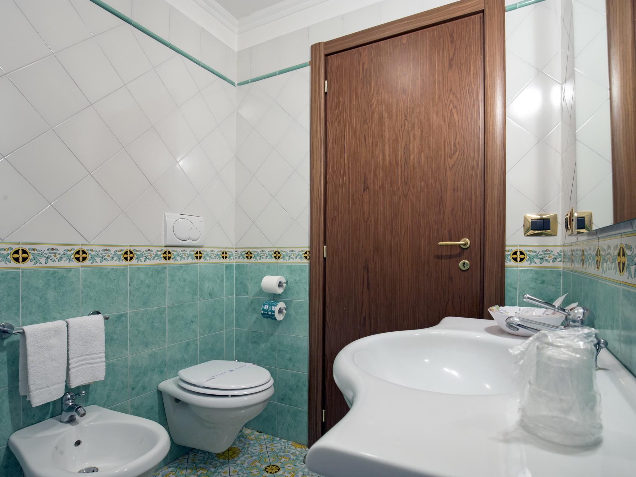 La Panoramica Hotel Кастелламмаре-ди-Стабия Экстерьер фото