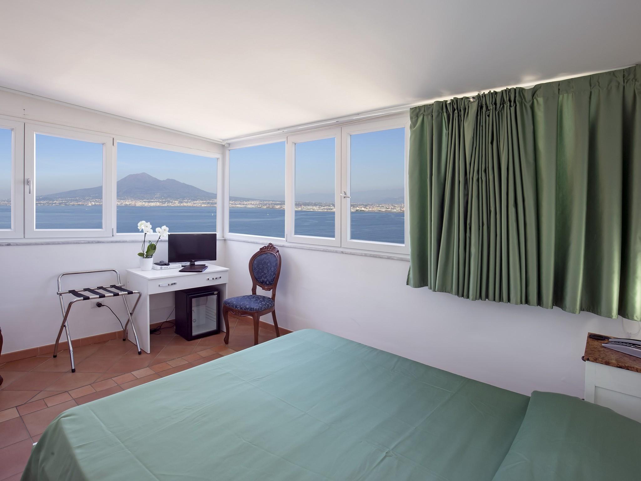 La Panoramica Hotel Кастелламмаре-ди-Стабия Экстерьер фото