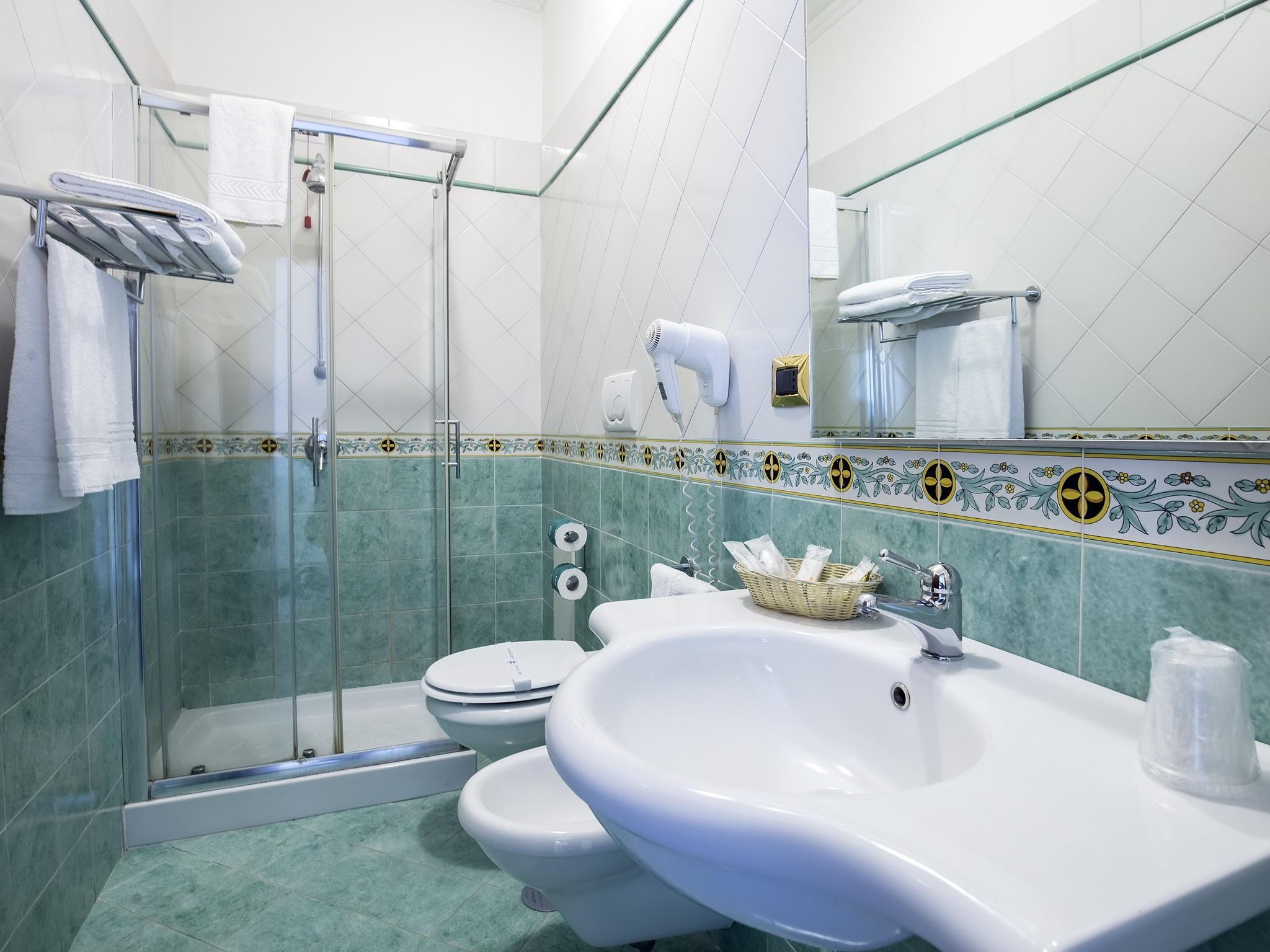 La Panoramica Hotel Кастелламмаре-ди-Стабия Экстерьер фото