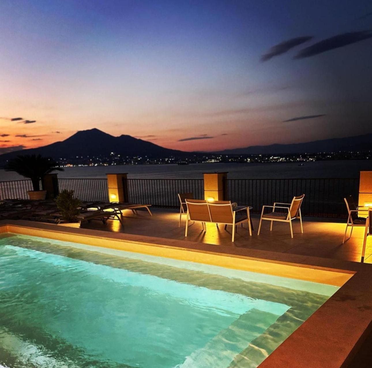 La Panoramica Hotel Кастелламмаре-ди-Стабия Экстерьер фото